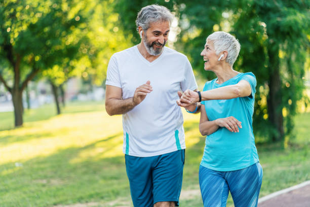 istock Senior couple using sports technologies 1190798584