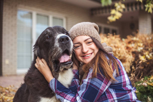 istock Her senior dog is her best friend 1190827821