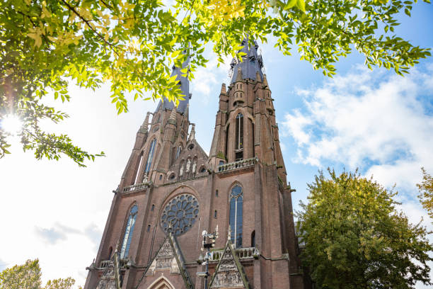 st. catherine church in eindhoven downtown, holland - eindhoven imagens e fotografias de stock