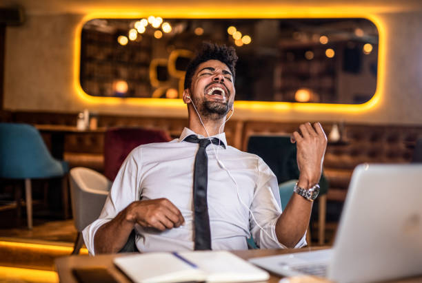 istock Entrepreneur enjoying music on a break from work. 1190875103