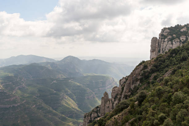 monasterio de montserrat (barcelona / españa) - 16490 fotografías e imágenes de stock