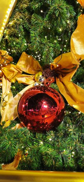 o ornamento da decoração do natal para o festival dos feriados do ano novo - telephone booth telephone panoramic red - fotografias e filmes do acervo
