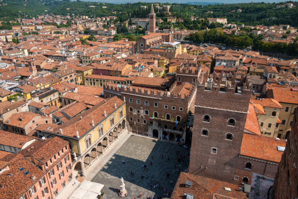 istock Verona City View 1190904399