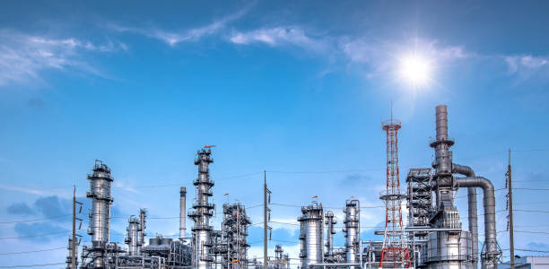 istock Oil and Gas Refinery 1190917757