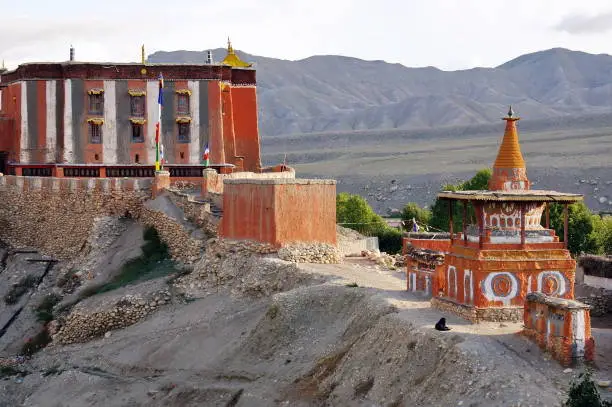 Photo of The road leads to Tsarang Gompa - the monastery of the Sakya sect, built in 1395.