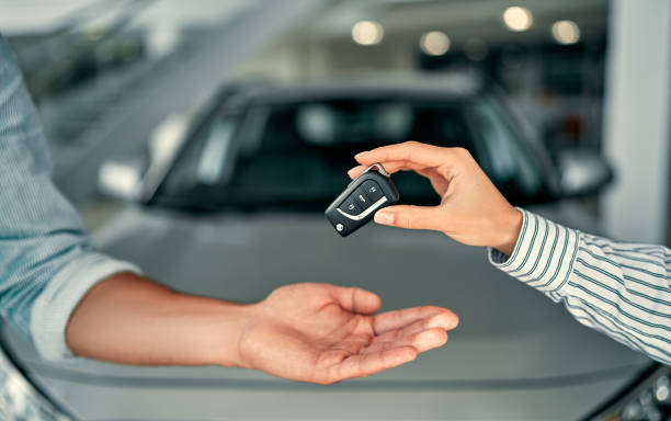 istock Visiting car dealership. 1191003717
