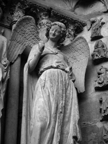 istock The Smiling Angel, Reims cathedral, black and white 1191014062