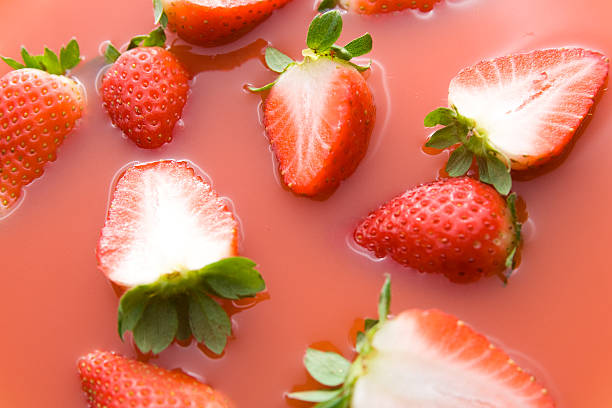 istock Strawberry juice 119103963