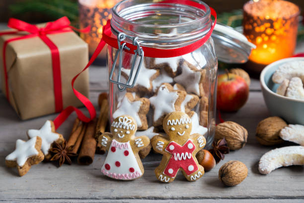 istock Gingerbread men and cinnamon stars 1191040185