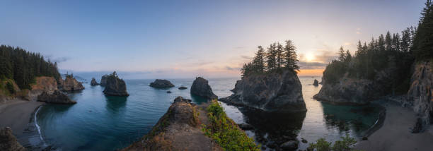 istock Panorama of Secret Beach from Samual H. Boardman in Oregon 1191065827