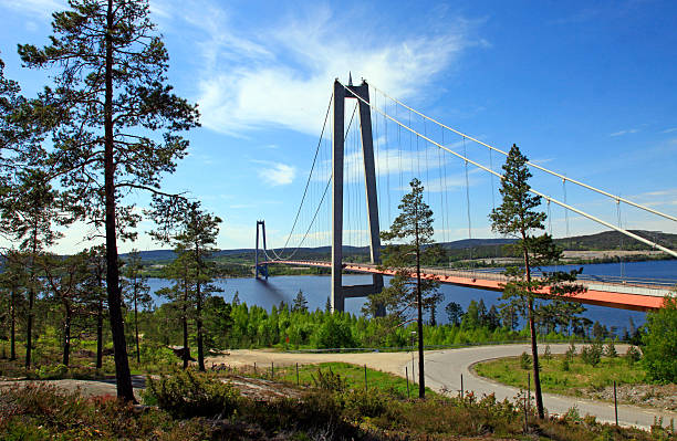 h&#246;ga kusten bron - fjäll sjö sweden bildbanksfoton och bilder