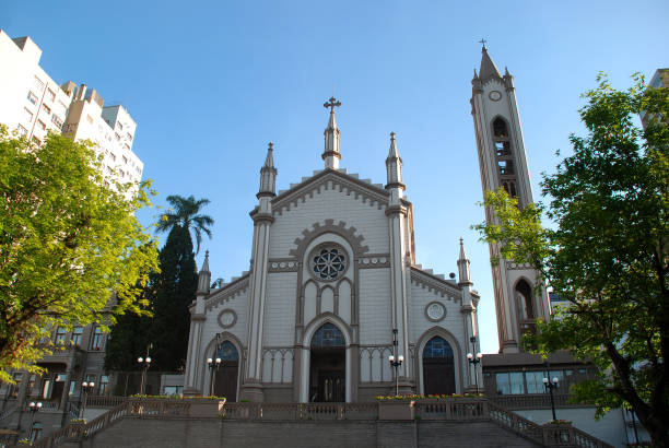 cathedral of caxias do sul seen from dante alighieri square - alighieri imagens e fotografias de stock