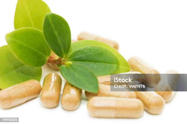 Green Lucerny Z Pigułki - zdjęcia stockowe i więcej obrazów Suplement diety - Suplement diety, Zioło, Ziołolecznictwo
