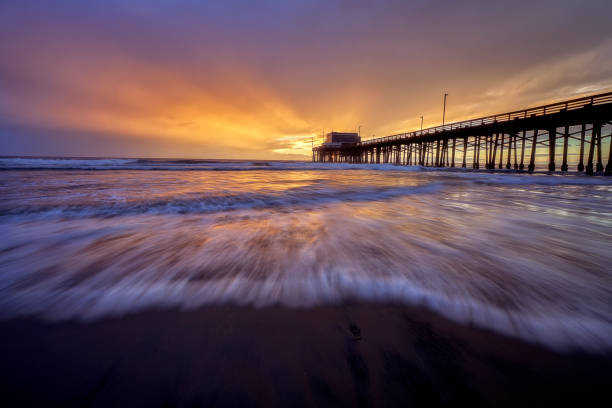 istock Newport Pier - Rays of Glory 1191152661