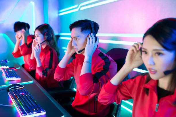 istock pro cyber sport gamers team 1191175092