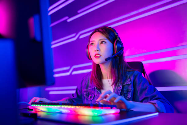 istock Young Asian cyber sport gamer 1191175320