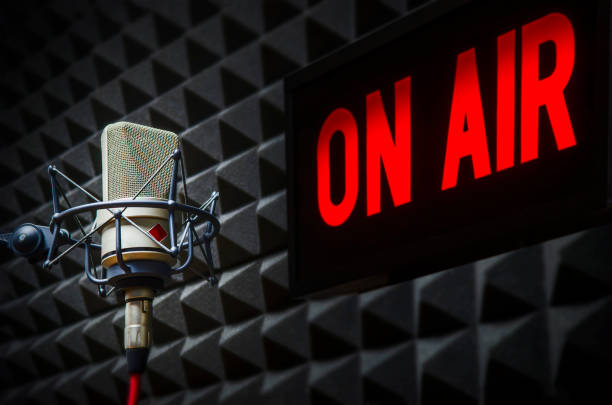 Professional Microphone and On air sign On air sign in radio studio radio broadcasting photos stock pictures, royalty-free photos & images