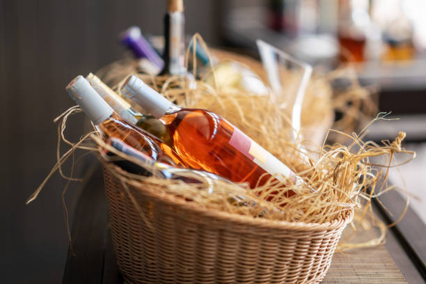 27,100+ Wine Basket Stock Photos, Pictures & Royalty-Free Images - iStock |  Holiday wine basket, Food and wine basket, Wine basket white background