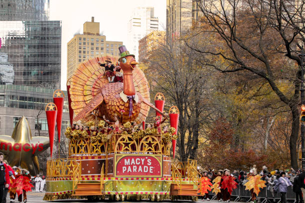 desfile de macy's 2019 - carroza de festival fotografías e imágenes de stock