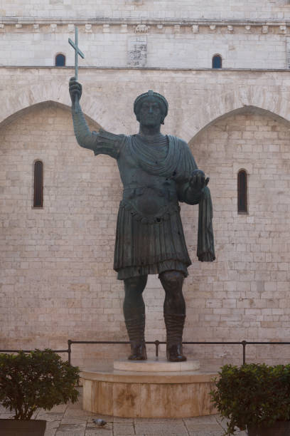 istock Colossus of Barletta 1191316095