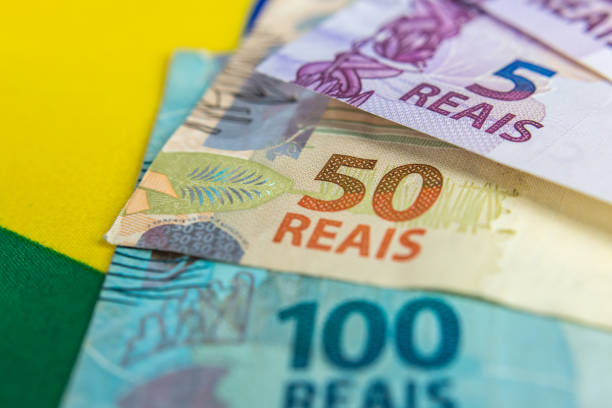 istock money notes Brazilian 1191331997