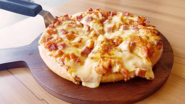 Grilled Chicken and Roasted Pepper Pizza