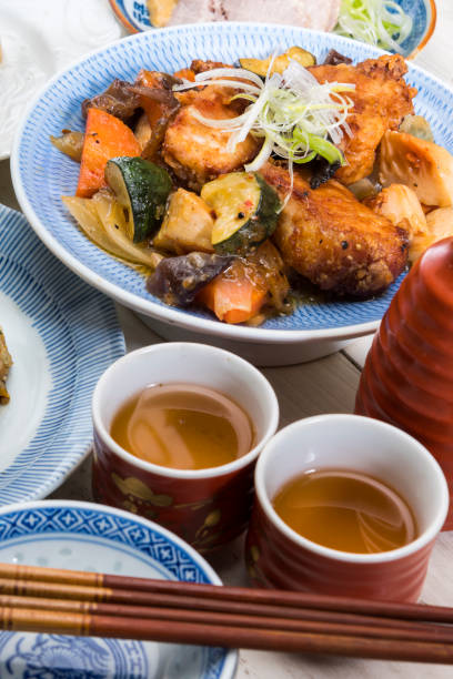 istock Chinese food and Shaoxing liquor 1191368962
