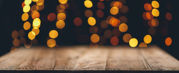 christmas gift- pine cones and branches  on the wood- - veneer plank pine floor imagens e fotografias de stock