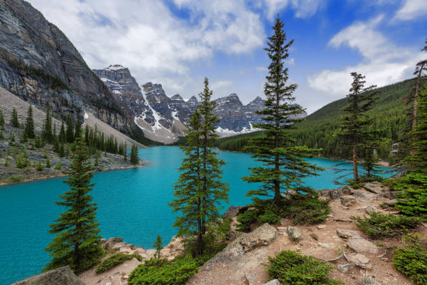 istock Moraine Lake, Rocky Mountains, Canada 1191394309