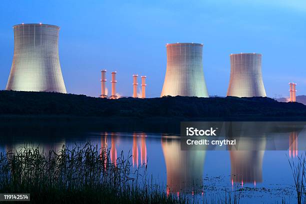 Power Station Stockfoto und mehr Bilder von Kraftwerk - Kraftwerk, Abgas, Außenaufnahme von Gebäuden