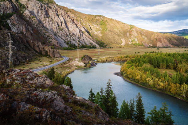 istock Chuya River and the Chuysky tract 1191426234
