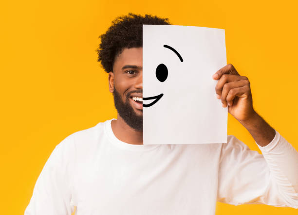 uitvegen Ver weg Ruïneren Black Cheerful Man Covering Half Face With Smiley Picture Stock Photo -  Download Image Now - iStock