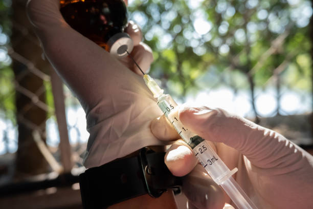 istock Withdrawing the medicine 1191468471