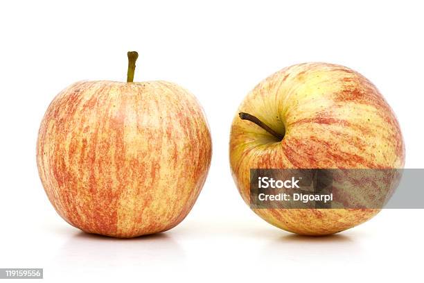 Zwei Äpfel Stockfoto und mehr Bilder von Abnehmen - Abnehmen, Apfel, Erfrischung