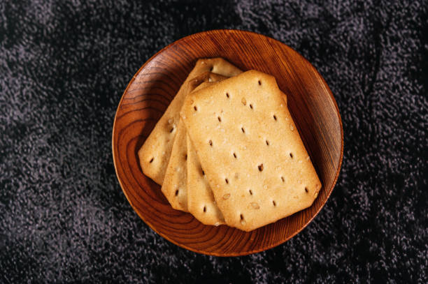Cookies placed on a plate, taken from top view