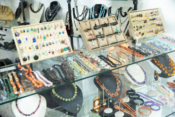 istock Window of jewelry store 1191647647