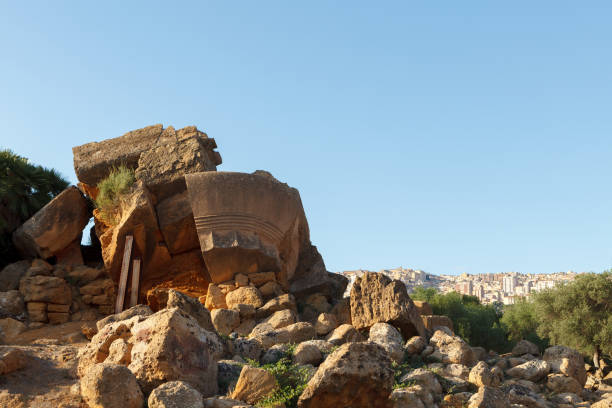 30+ Templo De Zeus Olímpico Agrigento fotos de stock, imagens e fotos