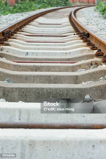 Rail Stockfoto und mehr Bilder von Bahngleis - Bahngleis, Balkengerüst, Eisen