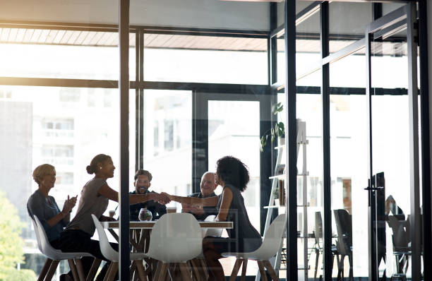 istock Looks like this deal benefits everyone 1191707514