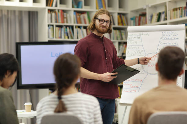 istock Business presentation in the library 1191721214