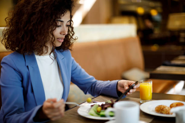 istock Businesswoman in restaurant 1191721667