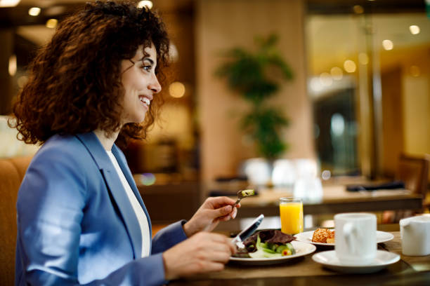 Businesswoman in restaurant