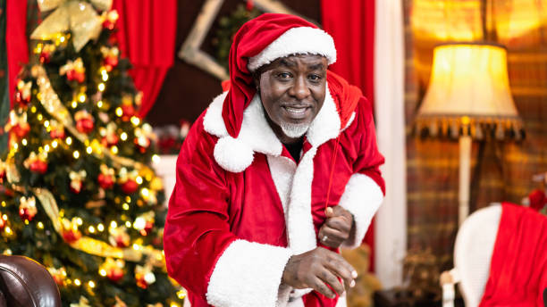 istock Santa Claus Delivering Gifts 1191730340