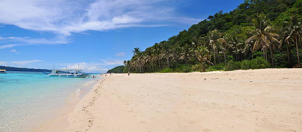 istock Beautiful white sand beach in Boracay 119173306