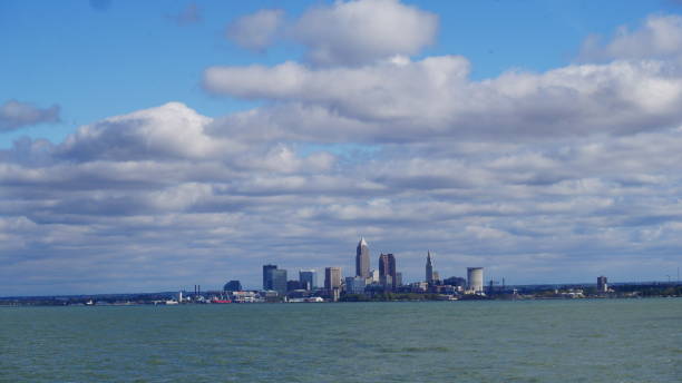 istock Cleveland Ohio view over lake 1191740924