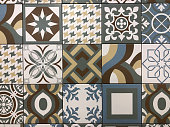 muster-keramikfliesen-ein-mosaik.jpg?b=1&s=170x170&k=20&c=yTWygsJTwZIefDqp9hJr8gNTTqGgv93kZx6paHpCdkM=