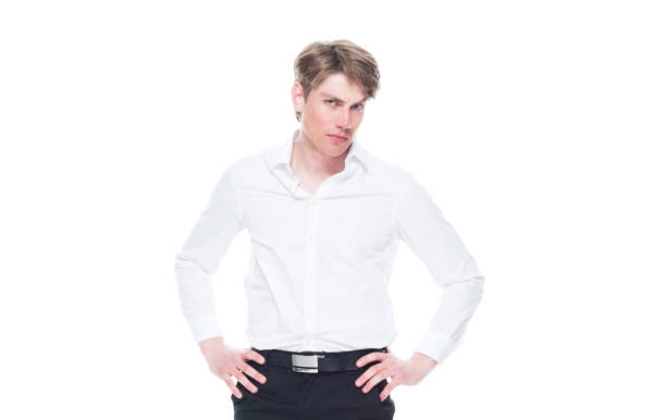 One person / waist up of 20-29 years old adult handsome people caucasian young men / male businessman / business person wearing button down shirt / shirt / pants who is serious / confidence / concentration una persona / cintura para arriba de 20-29 años de edad adulto guapo personas caucásicas jóvenes / hombre de negocios masculino / persona de negocios con botón hacia abajo camisa / camisa / pantalones que es serio / confianza / concentración