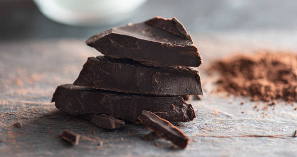 초콜릿 덩어리 - chocolate chocolate shaving ingredient food 뉴스 사진 이미지