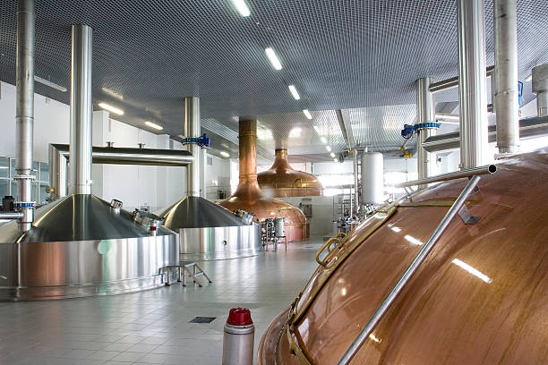 browar - bottling plant brewery industry food zdjęcia i obrazy z banku zdjęć