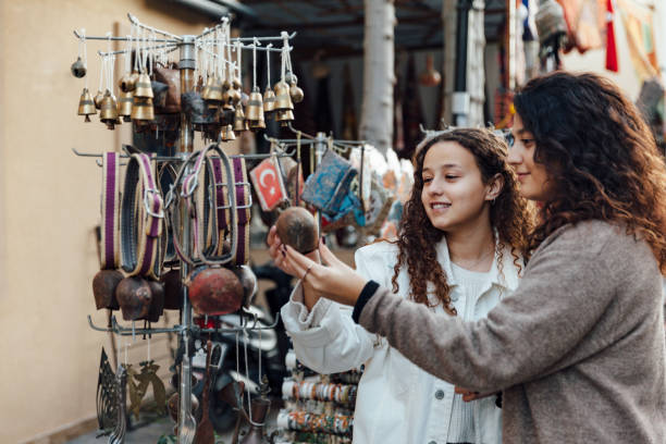 istock Vintage shopping Bell 1191912385